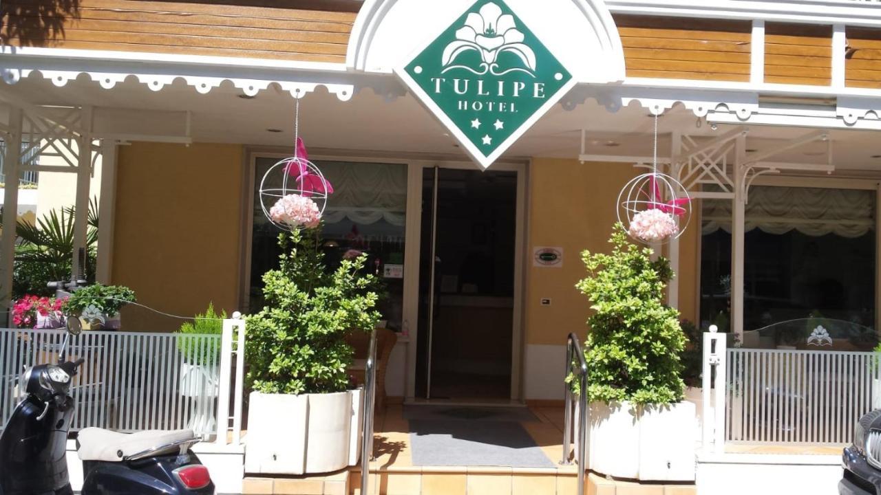Hotel Tulipe Nazionale Riccione Esterno foto